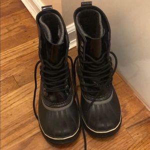 Sorel snow boots size 7